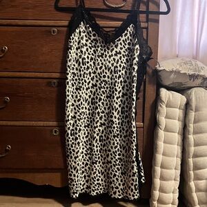 lacy leopard print nightgown <3